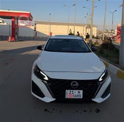 نيسان ألتيما